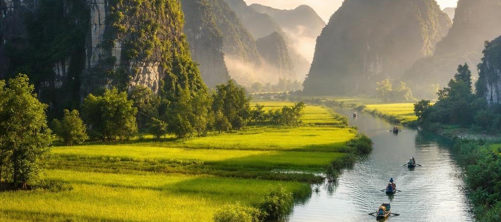 Đi theo những cung đường chậm của Ninh Bình